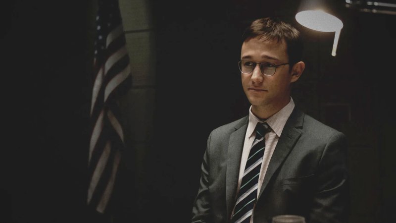 Snowden (2016)