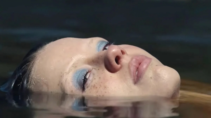 X (2022)